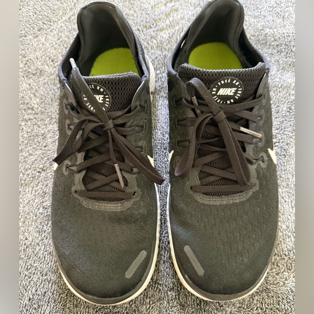 Nike Men's Black Athletic Shoes